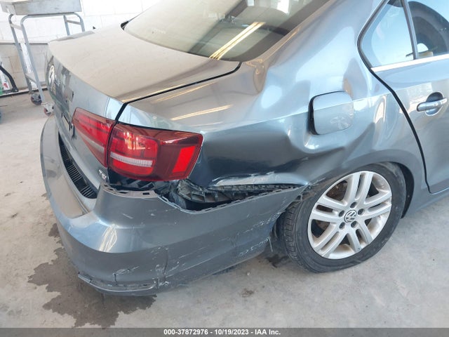 3VW2B7AJ9HM317929 Volkswagen Jetta 1.4t S