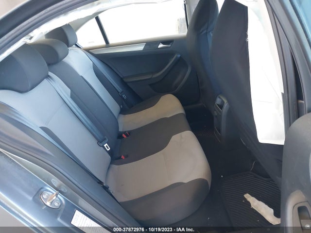 3VW2B7AJ9HM317929 Volkswagen Jetta 1.4t S