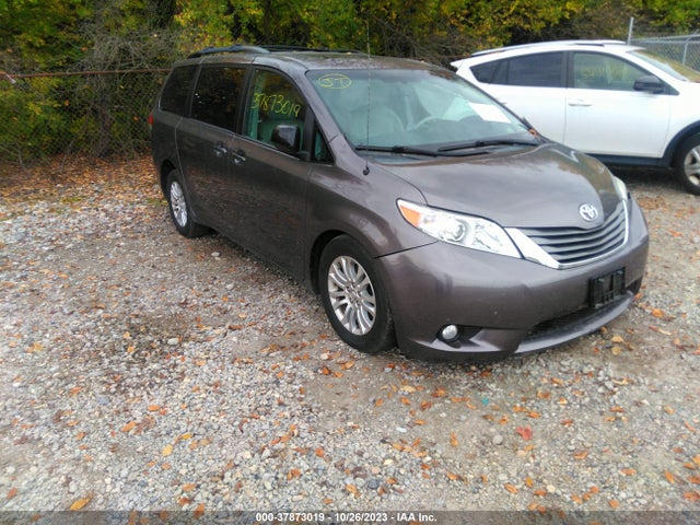 2014 TOYOTA SIENNA XLE/XLE AAS/LTD VIN: 5TDYK3DC0ES476224