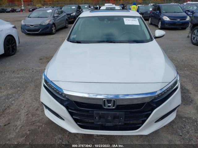 1HGCV2F98JA017206 Honda Accord Sedan Touring 2.0t