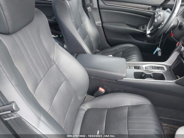 1HGCV2F98JA017206 Honda Accord Sedan Touring 2.0t