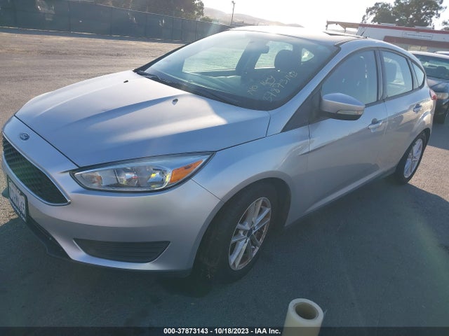Ford FOCUS SE 2016 1FADP3K27GL294833 Image 2