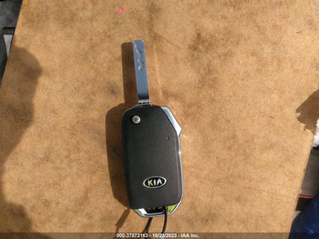 3KPF24AD0ME327167 KIA Forte Lxs