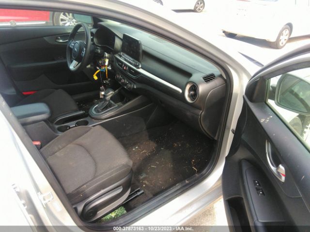 3KPF24AD0ME327167 KIA Forte Lxs
