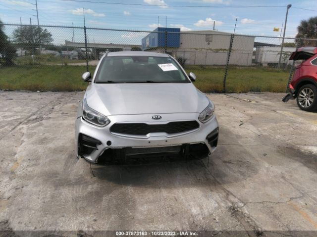 3KPF24AD0ME327167 KIA Forte Lxs