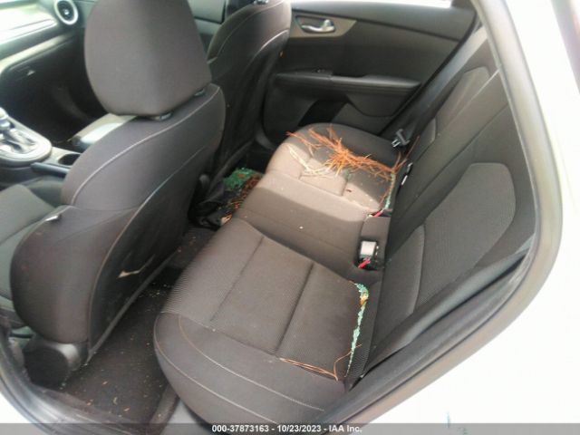 3KPF24AD0ME327167 KIA Forte Lxs