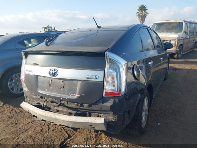 Toyota PRIUS PLUG-IN 2014 JTDKN3DP5E3058369 Image 4