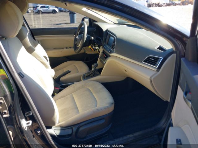 KMHD84LF2HU103681 Hyundai ELANTRA SE