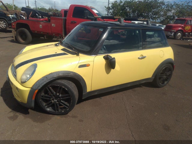 2006 MINI COOPER WMWRC33586TK65406 Photo 1