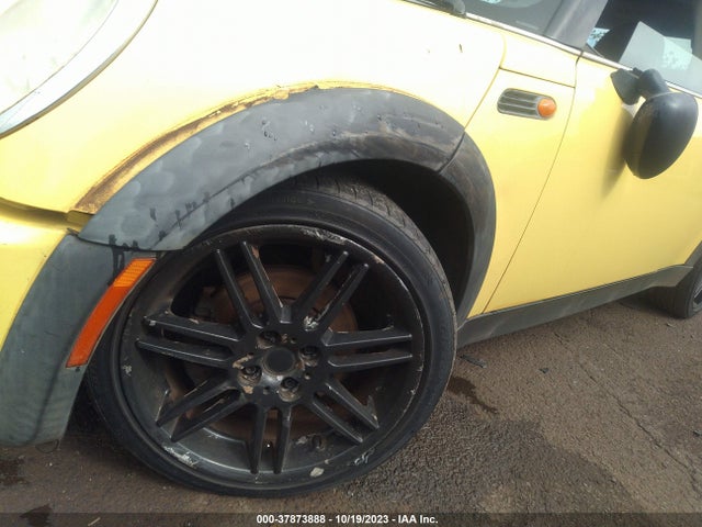 2006 MINI COOPER WMWRC33586TK65406 Photo 5