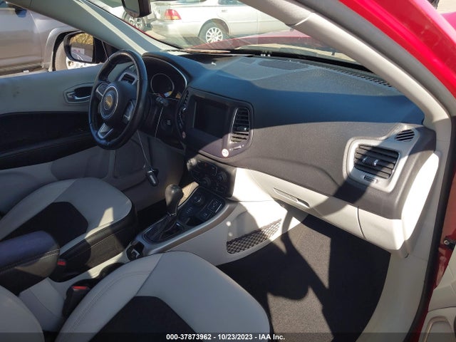 3C4NJDBB5MT584073 Jeep Compass Latitude