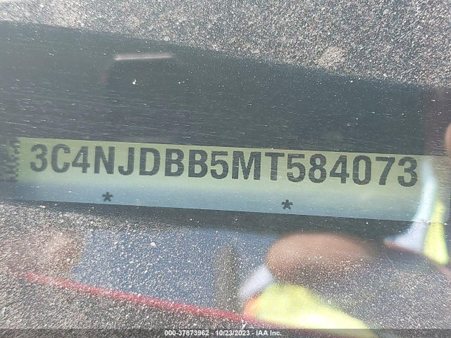 3C4NJDBB5MT584073 Jeep Compass Latitude