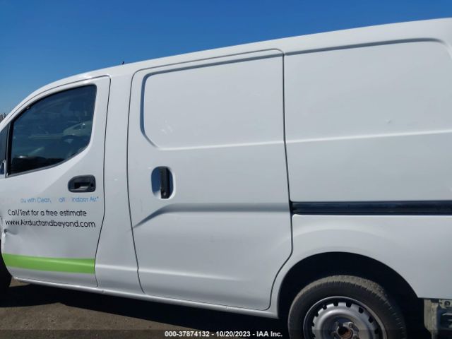 3N6CM0KN8FK705914 Nissan Nv200 S/sv
