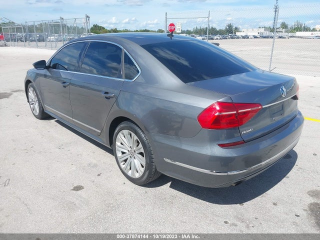 1VWAS7A33GC013475 Volkswagen Passat 1.8t S