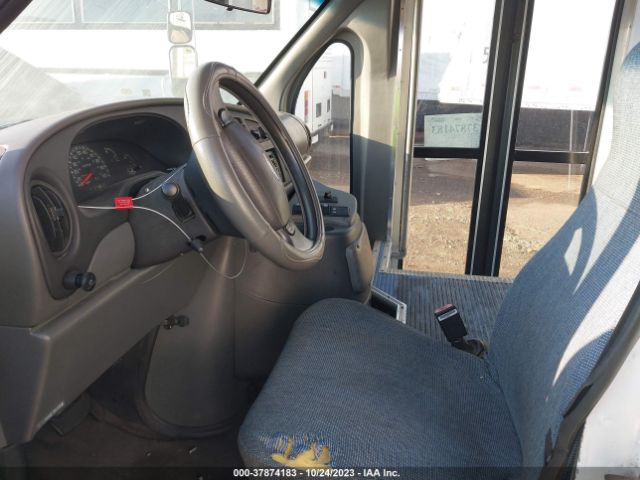 2003 FORD E-450 CUTAWAY 1FDXE45S13HB79281 Photo 4