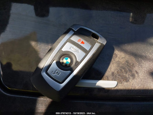 BMW 6 Series 640i 2014 WBA6A0C53ED317458 Image 11