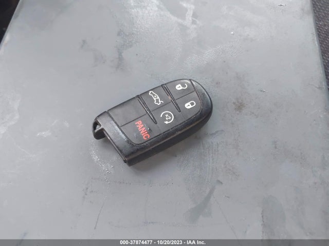 1C3CCCBB0FN639063 Chrysler 200 S