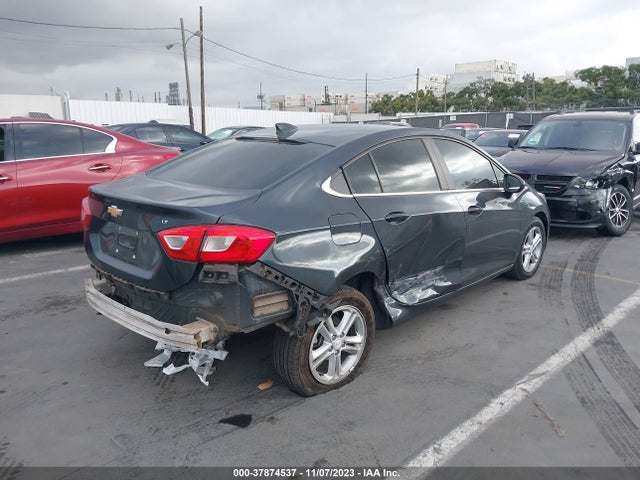 Chevrolet CRUZE LT 2018 1G1BE5SM9J7119996 Image 4