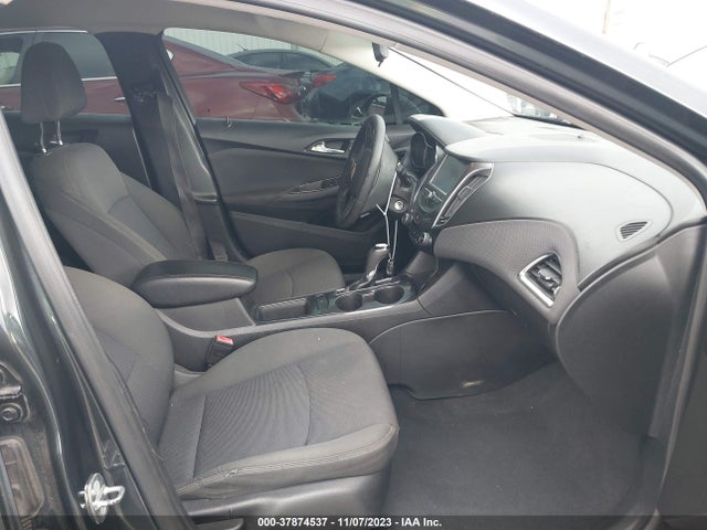 Chevrolet CRUZE LT 2018 1G1BE5SM9J7119996 Image 5