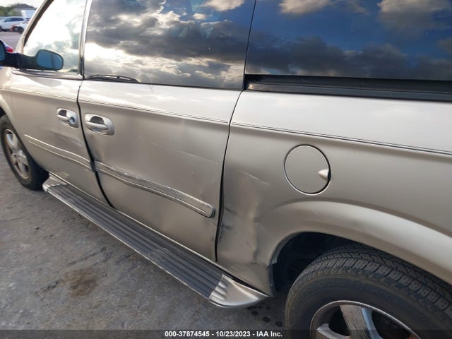2005 DODGE GRAND CARAVAN SXT VIN: 2D4GP44LX5R225080