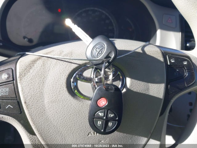 2012 TOYOTA SIENNA LE VIN: 5TDKK3DC9CS238083