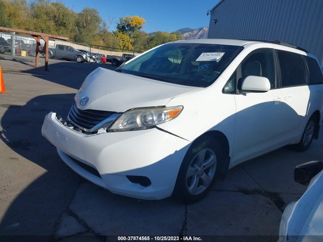 2012 TOYOTA SIENNA LE VIN: 5TDKK3DC9CS238083