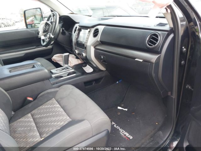 2021 TOYOTA TUNDRA 4WD 5TFCY5F12MX027779 Photo 4