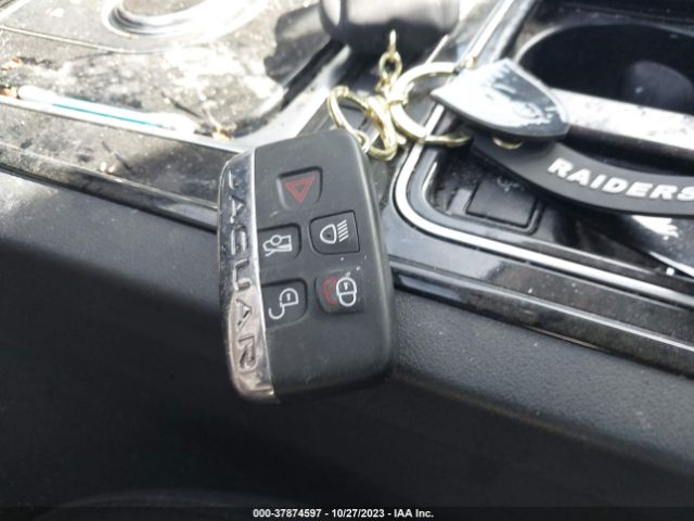 2018 JAGUAR XE SAJAJ4GX6JCP39399 Photo 10