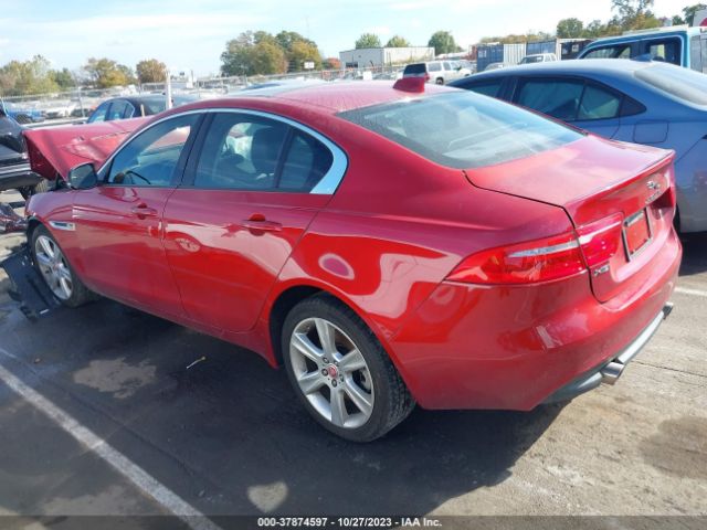 2018 JAGUAR XE SAJAJ4GX6JCP39399 Photo 2