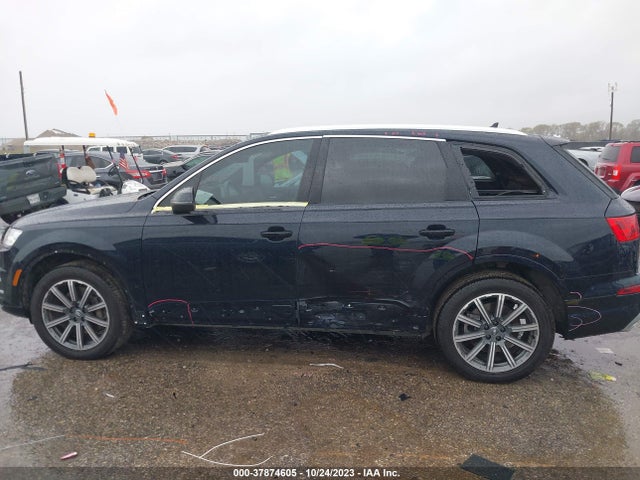 WA1LHAF79JD013897 Audi Q7 2.0t Premium