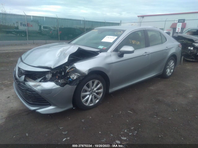2018 TOYOTA CAMRY JTNB11HK7J3028200 Photo 1
