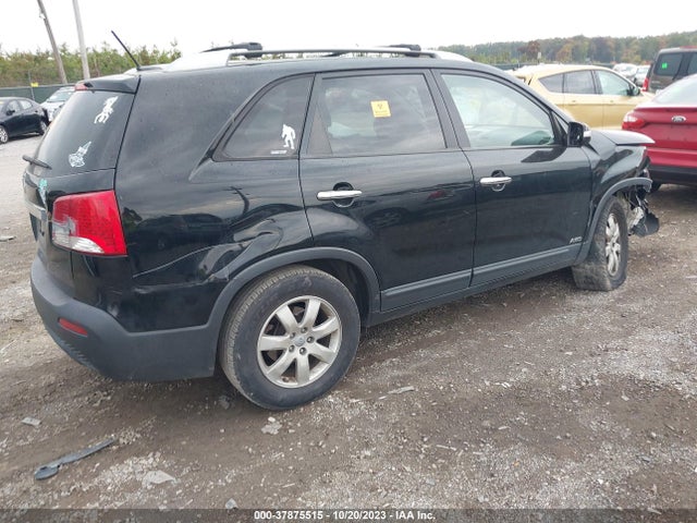 2013 KIA SORENTO LX VIN: 5XYKTDA23DG327919