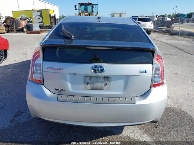 Toyota Prius Two 2015 JTDKN3DU0F0483698 Image 17