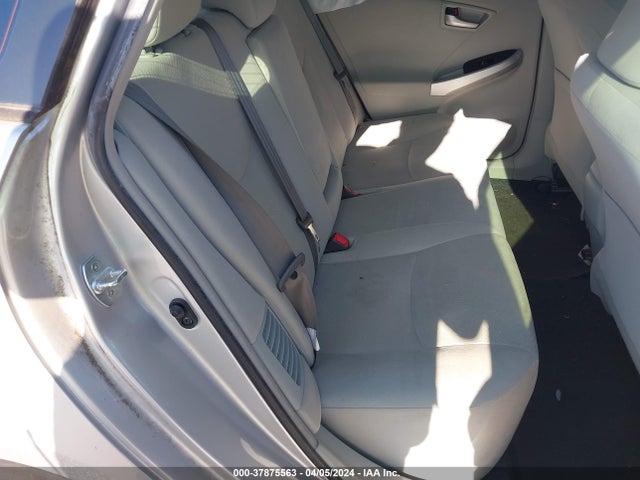 Toyota Prius Two 2015 JTDKN3DU0F0483698 Image 8