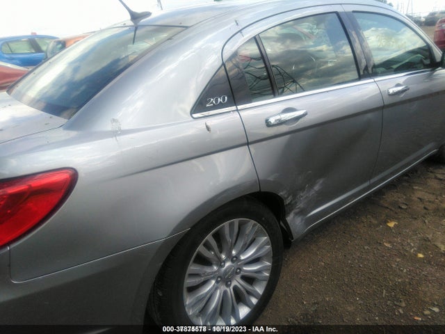 2013 CHRYSLER 200 LIMITED VIN: 1C3CCBCG8DN673589