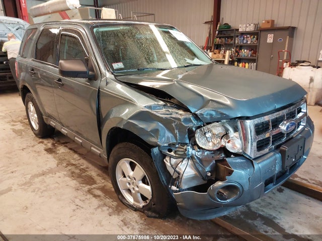 2012 FORD ESCAPE XLS VIN: 1FMCU0C74CKA70034