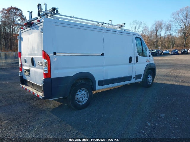 3C6TRVAG3JE118426 RAM Promaster Cargo Van