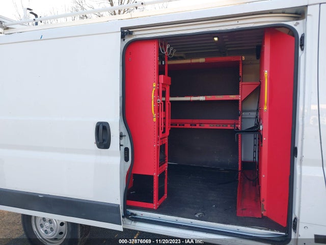 3C6TRVAG3JE118426 RAM Promaster Cargo Van