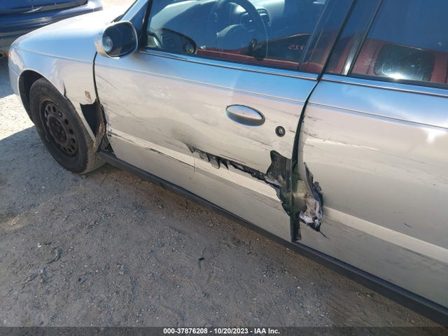 2001 SATURN LW BASE (A4) VIN: 1G8JU84F11Y590065
