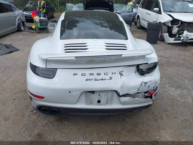 Porsche 911 Turbo S 2015 WP0AD2A98FS166930 Image 15