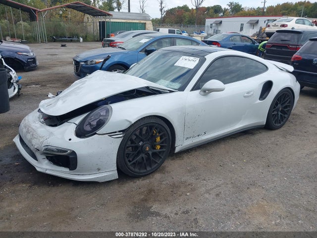 Porsche 911 Turbo S 2015 WP0AD2A98FS166930 Image 2