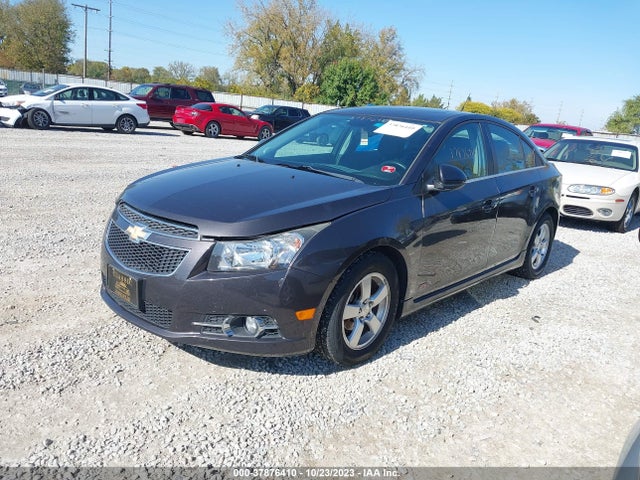 Chevrolet Cruze 1lt 2014 1G1PC5SB1E7373475 Image 2