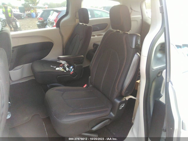2C4RC1DG1HR621082 Chrysler Pacifica Touring