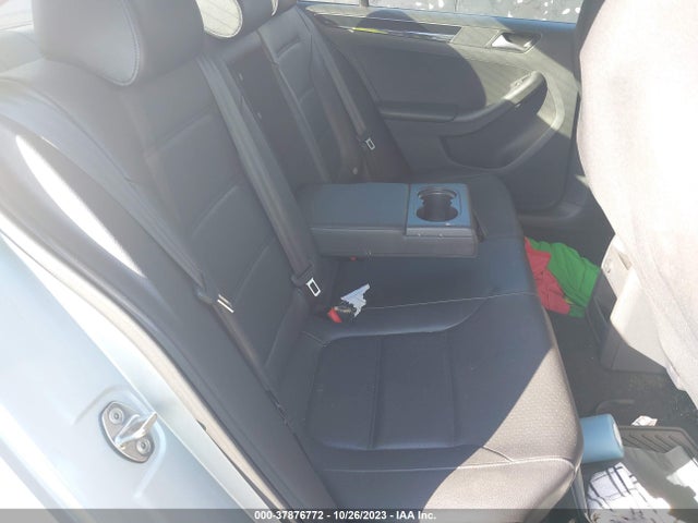 3VWL07AJ2GM249028 Volkswagen Jetta Sedan 1.8t Sel