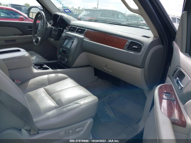 2008 GMC YUKON SLT W/4SB VIN: 1GKFC13J38R159506