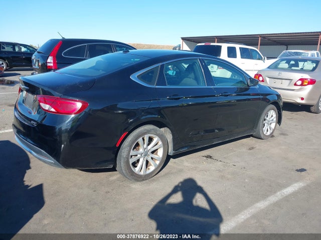 Chrysler 200 Limited 2015 1C3CCCAB4FN714428 Image 4