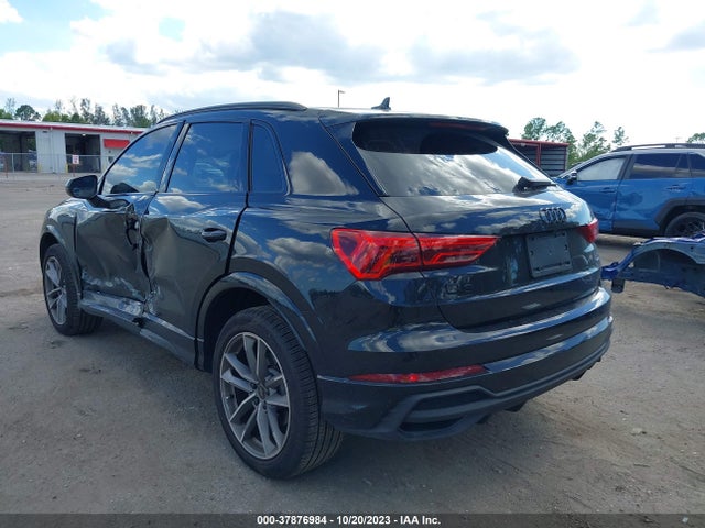 WA1DECF32P1074878 Audi Q3 S Line Premium