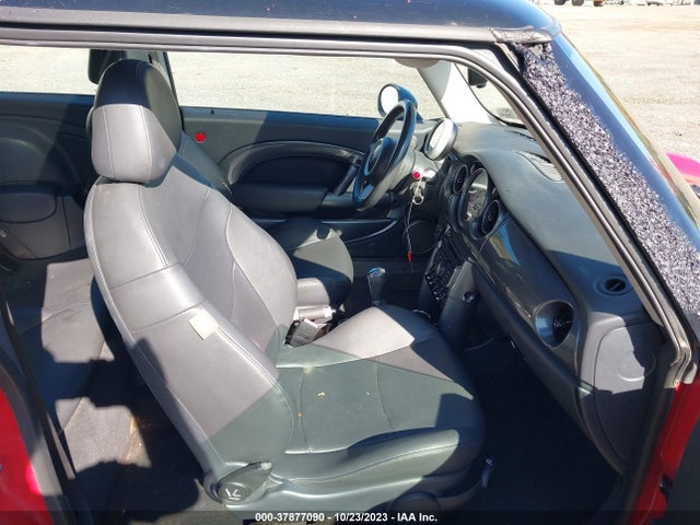 2005 MINI COOPER HARDTOP WMWRC33415TJ67579 Photo 4