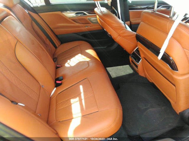 WBA7F0C53JGM23987 BMW 750i