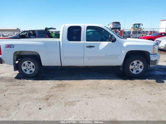 2009 CHEVROLET SILVERADO 1500 LT VIN: 1GCEK29049Z206218